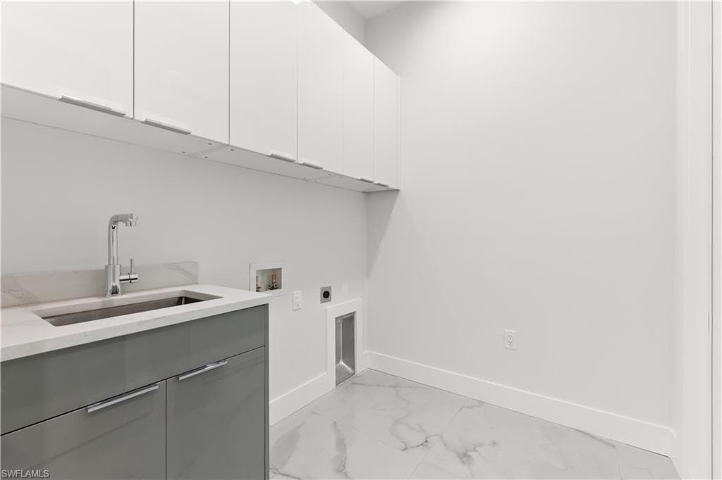 2898 36th Ave SE, Naples, FL 34117-24