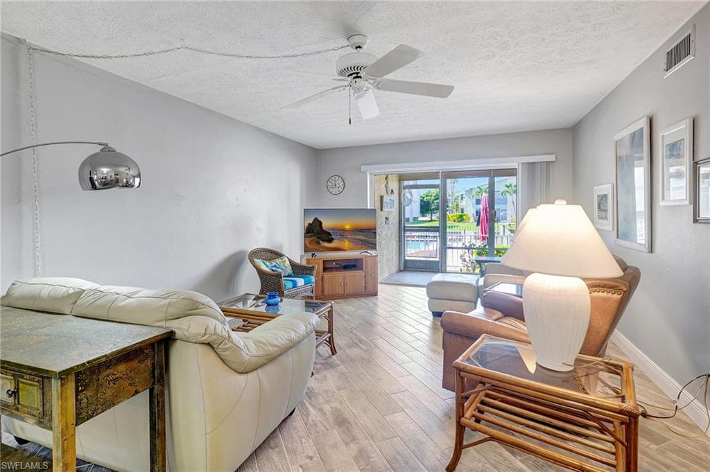 1412 46th St 1f, Cape Coral, FL 33904-17
