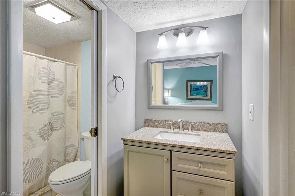 1412 46th St 1f, Cape Coral, FL 33904-33