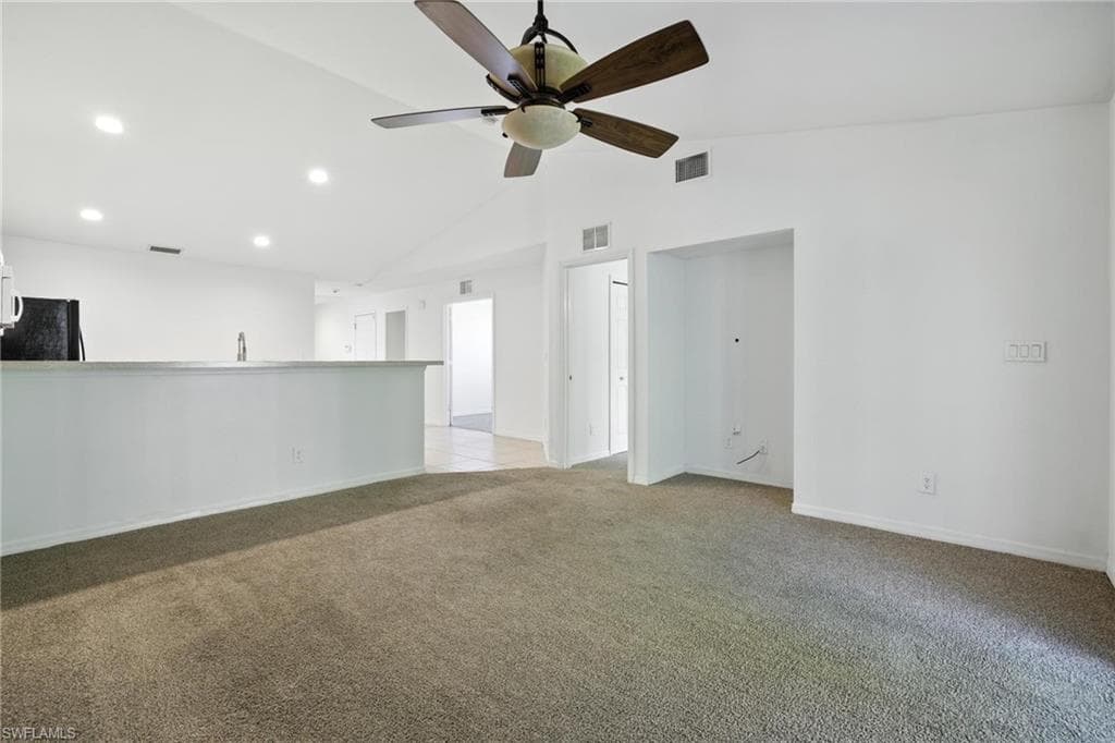 472/474 Petite Ave, Lehigh Acres, FL 33974-9