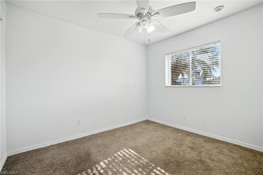 472/474 Petite Ave, Lehigh Acres, FL 33974-13