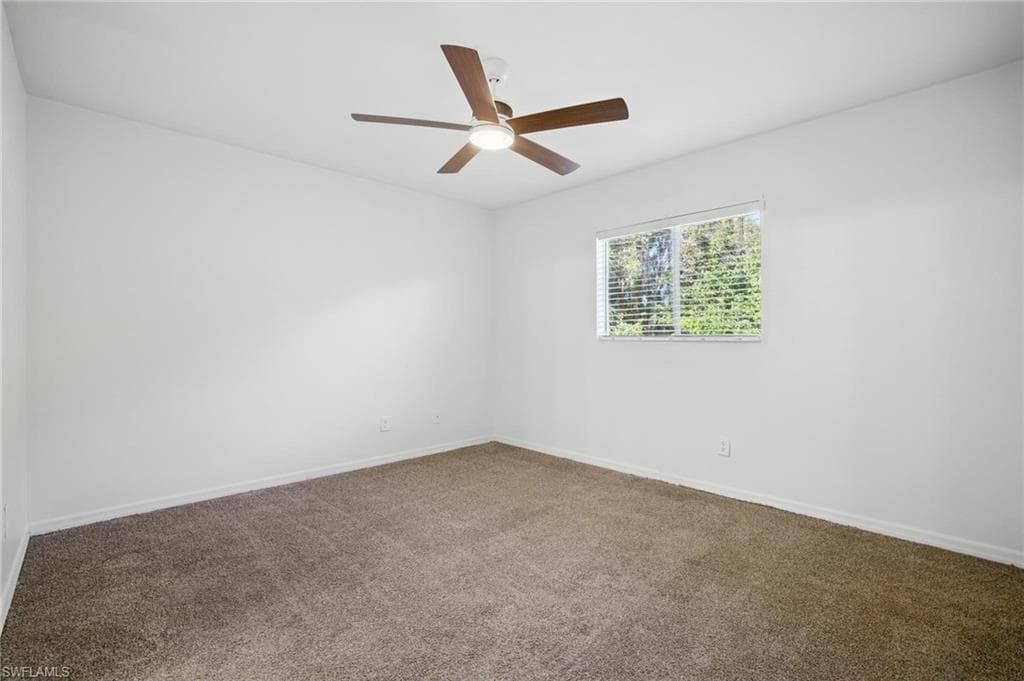 472/474 Petite Ave, Lehigh Acres, FL 33974-20