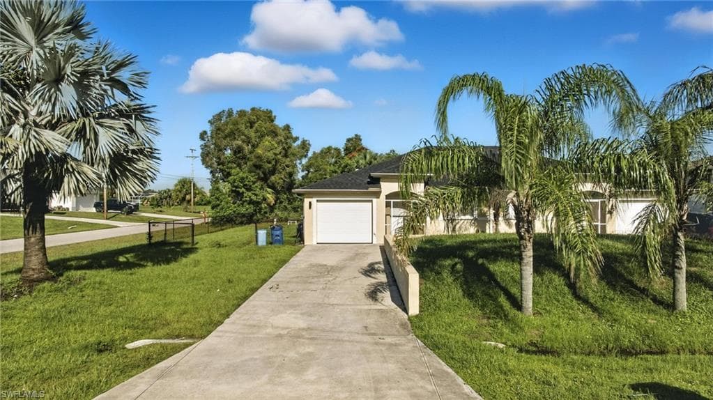 472/474 Petite Ave, Lehigh Acres, FL 33974-27