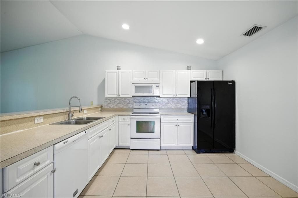 472/474 Petite Ave, Lehigh Acres, FL 33974-4