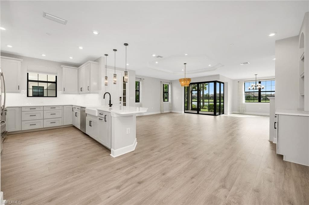 15252 Zeno Way 101, Naples, FL 34114-9