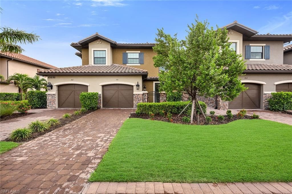 15252 Zeno Way 101, Naples, FL 34114-1