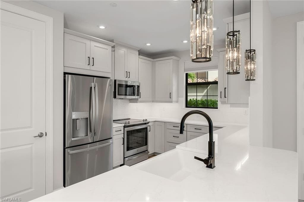 15252 Zeno Way 101, Naples, FL 34114-4