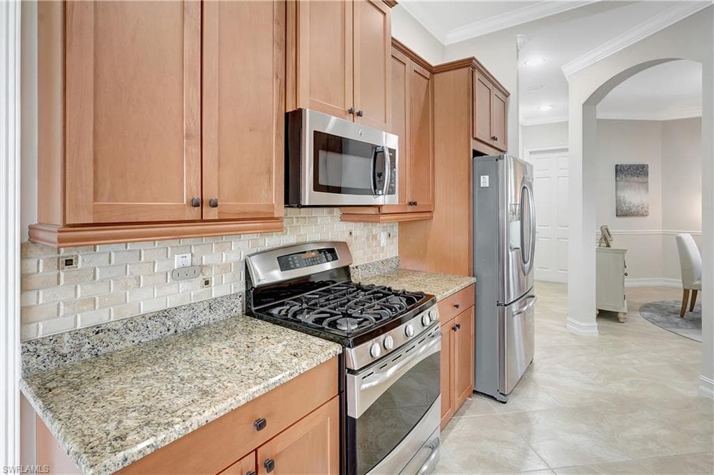3850 Otter Bend Cir, Fort Myers, FL 33905-18