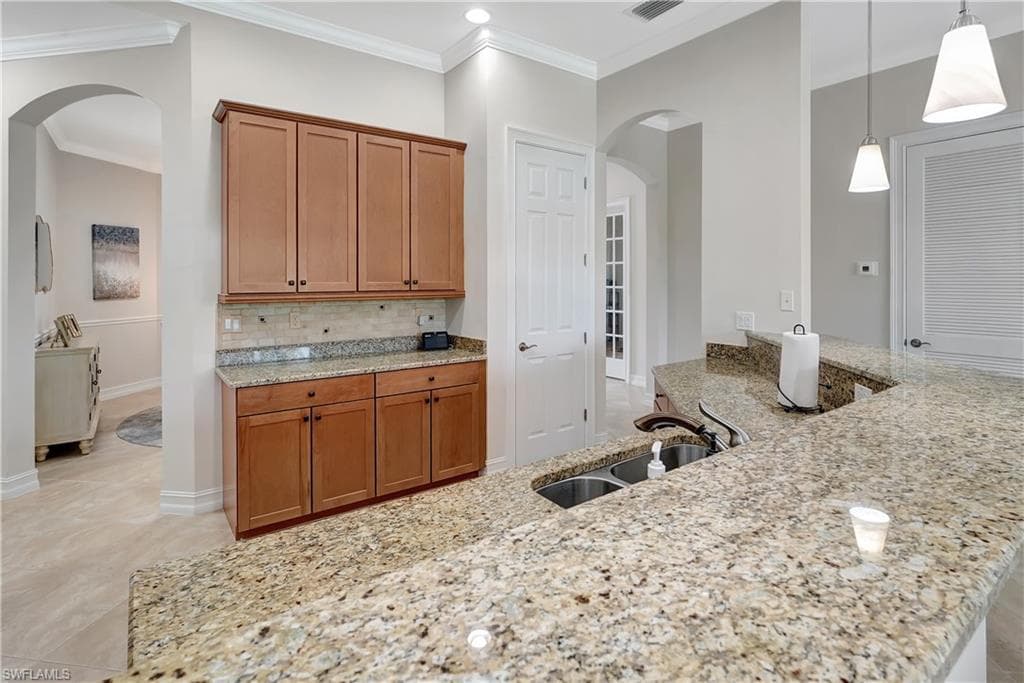 3850 Otter Bend Cir, Fort Myers, FL 33905-19