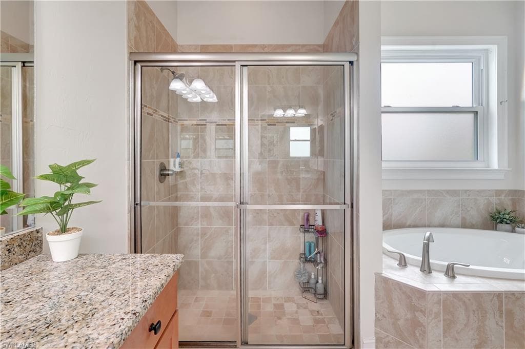 3850 Otter Bend Cir, Fort Myers, FL 33905-29