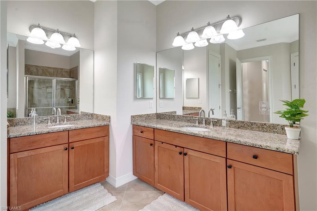 3850 Otter Bend Cir, Fort Myers, FL 33905-30