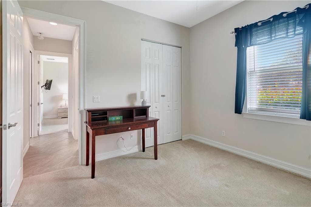 3850 Otter Bend Cir, Fort Myers, FL 33905-38