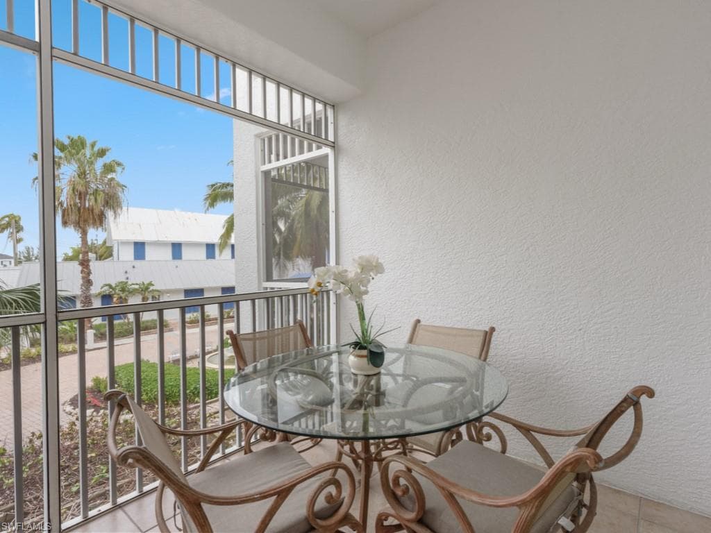 160 Palm St 202, Marco Island, FL 34145-12