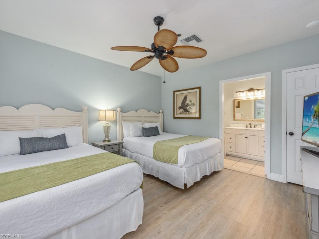 160 Palm St 202, Marco Island, FL 34145-13
