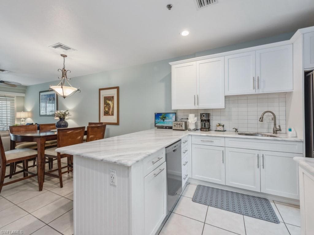 160 Palm St 202, Marco Island, FL 34145-4
