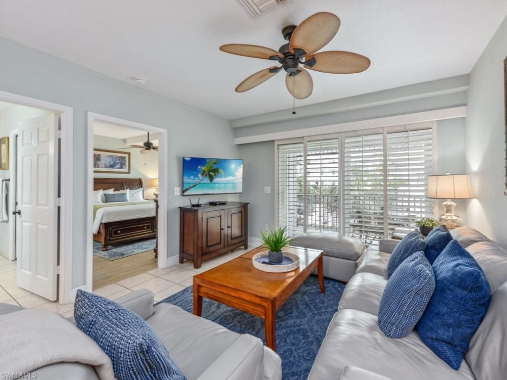 160 Palm St 202, Marco Island, FL 34145-4