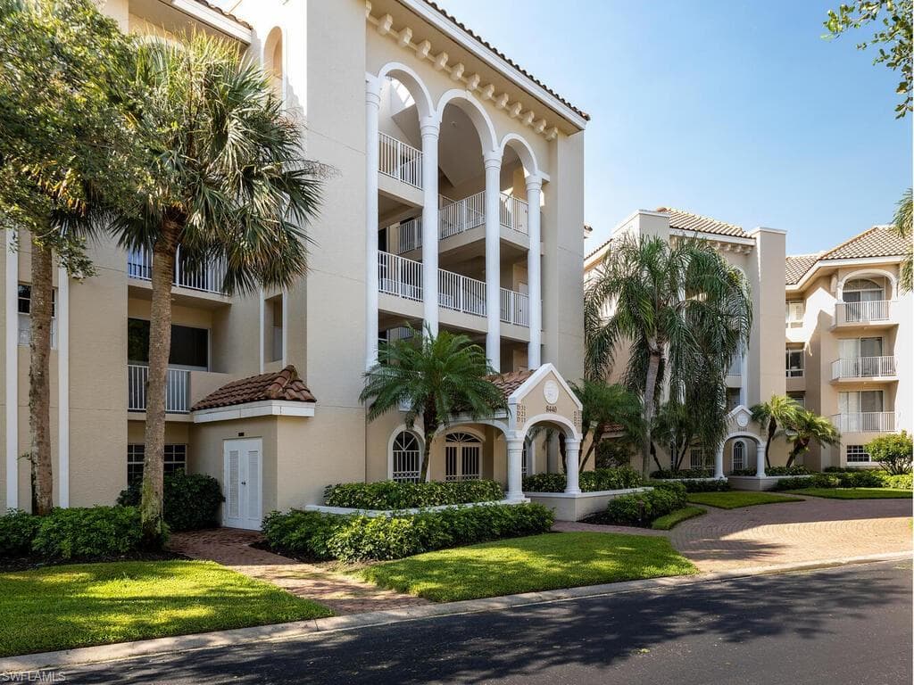 8440 Abbington Cir D22, Naples, FL 34108-15