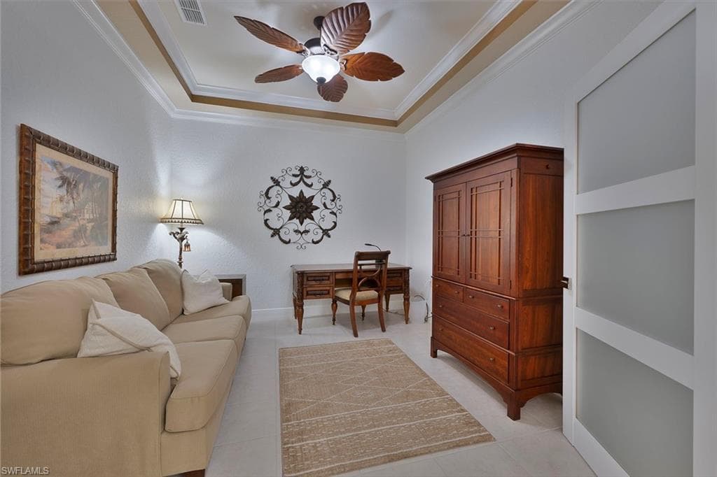 4844 Hampshire Ct 305, Naples, FL 34112-6