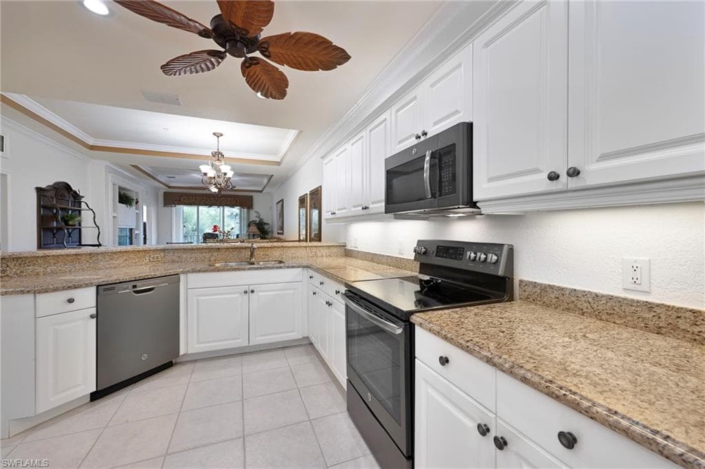 4844 Hampshire Ct 305, Naples, FL 34112-7