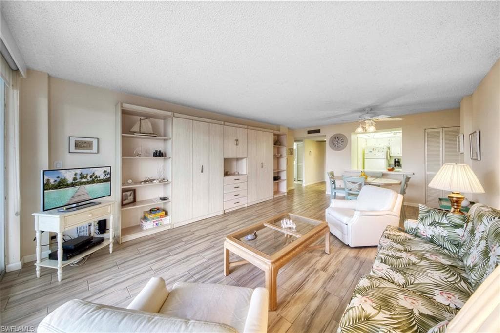 3 Bluebill Ave 808, Naples, FL 34108-8