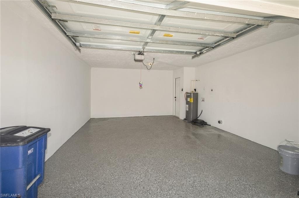 2180 Leisure Ln, Fort Myers, FL 33907-16
