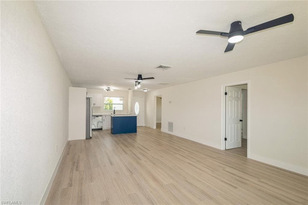 2180 Leisure Ln, Fort Myers, FL 33907-6