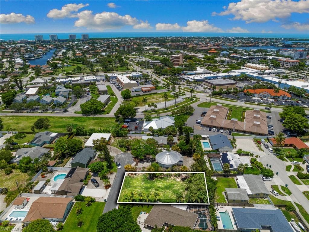 410 Quail Dr, Marco Island, FL 34145-1