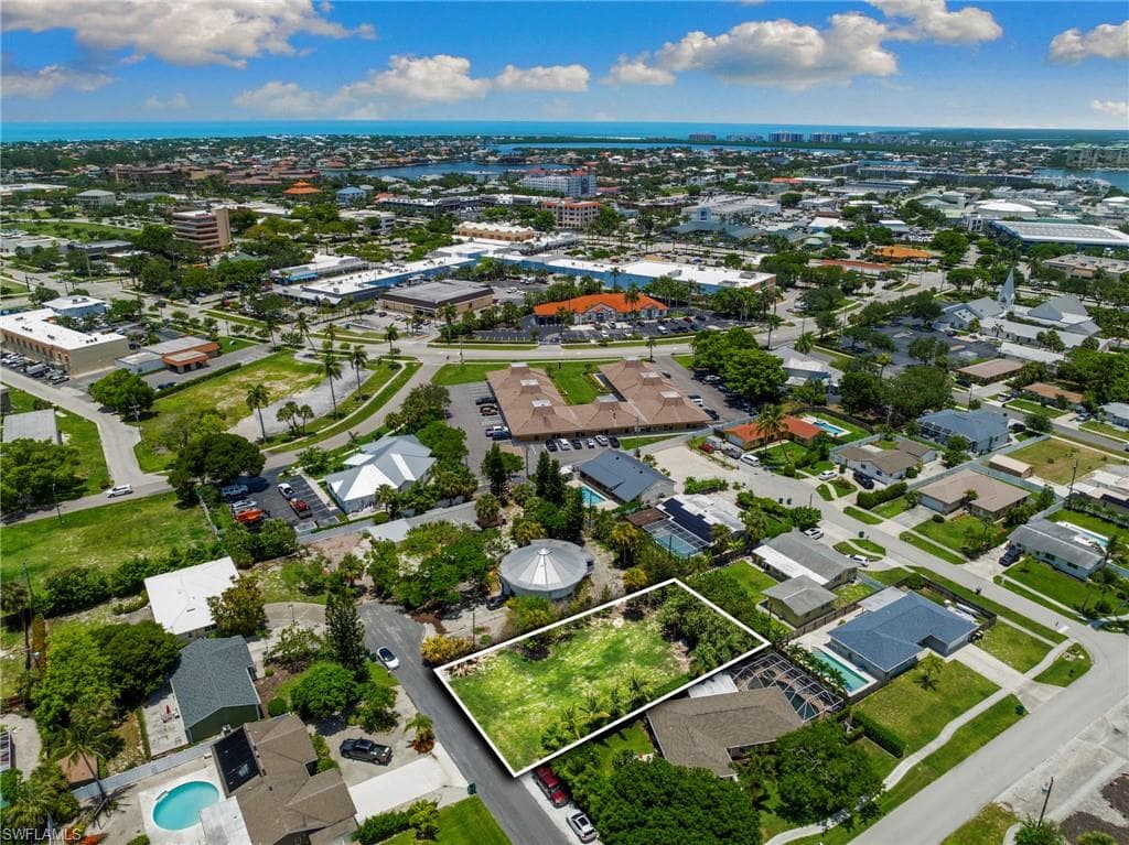 410 Quail Dr, Marco Island, FL 34145-6
