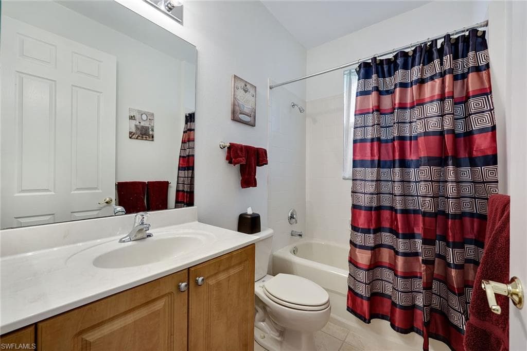 20552 Foxworth Cir, Estero, FL 33928-22