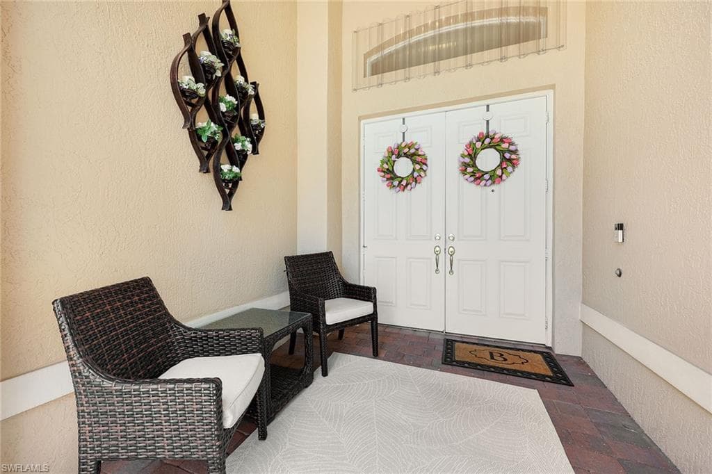20552 Foxworth Cir, Estero, FL 33928-28