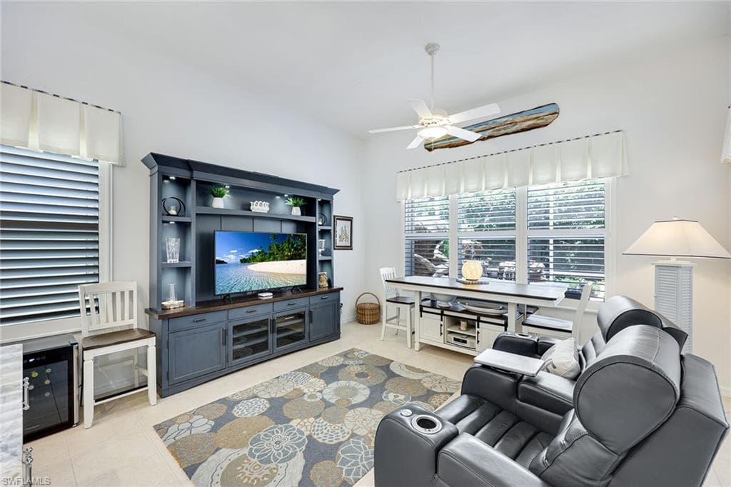 20552 Foxworth Cir, Estero, FL 33928-5
