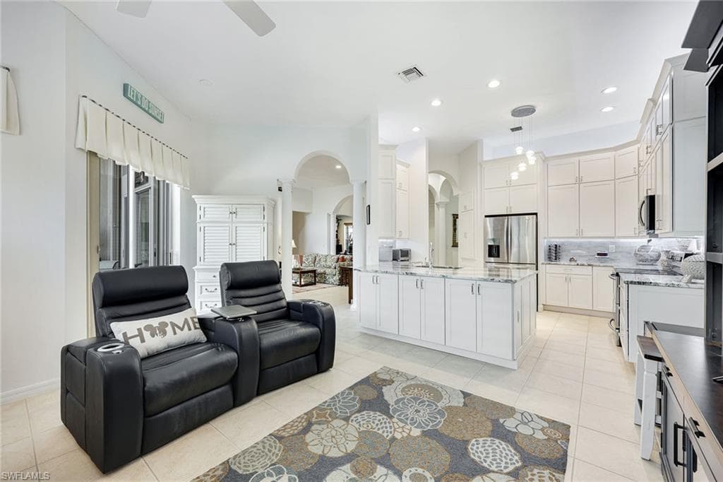 20552 Foxworth Cir, Estero, FL 33928-6