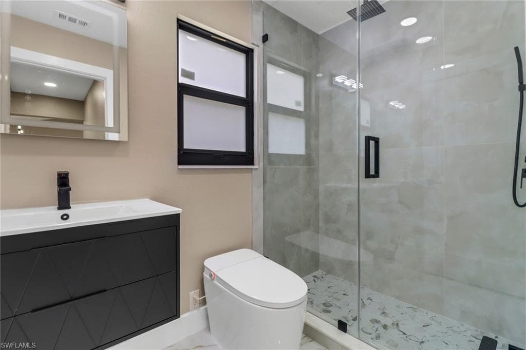 431 1st St NW, Naples, FL 34120-14