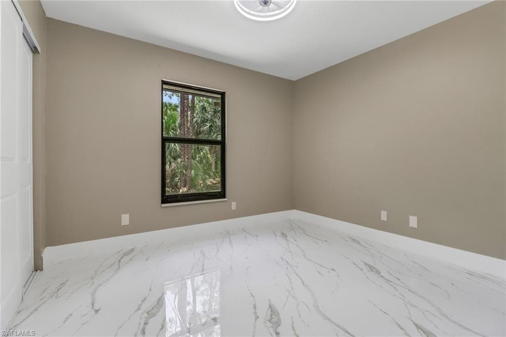 431 1st St NW, Naples, FL 34120-15
