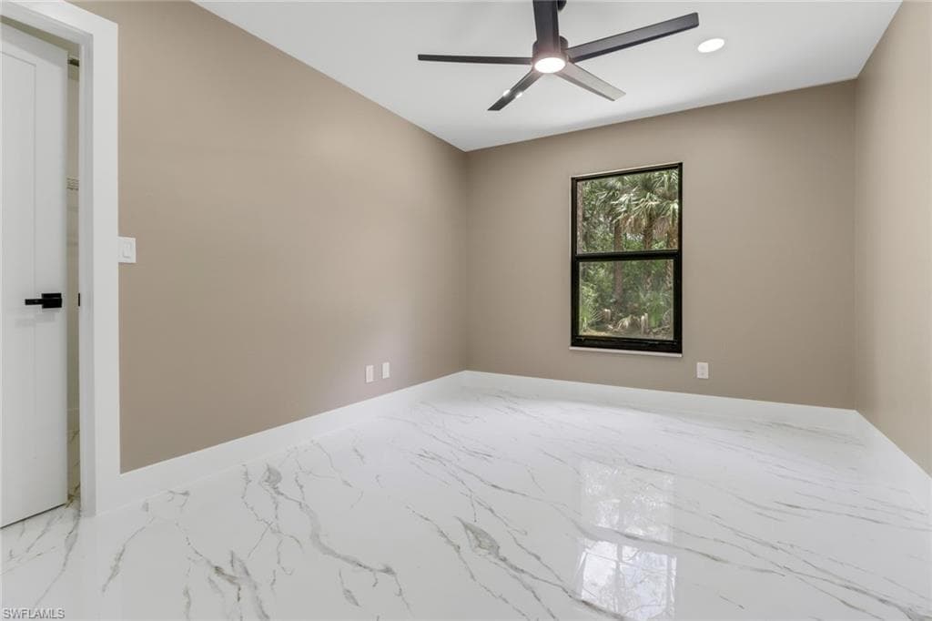 431 1st St NW, Naples, FL 34120-16