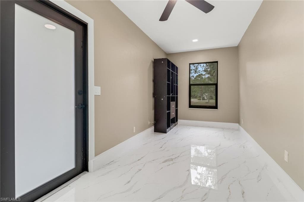 431 1st St NW, Naples, FL 34120-19