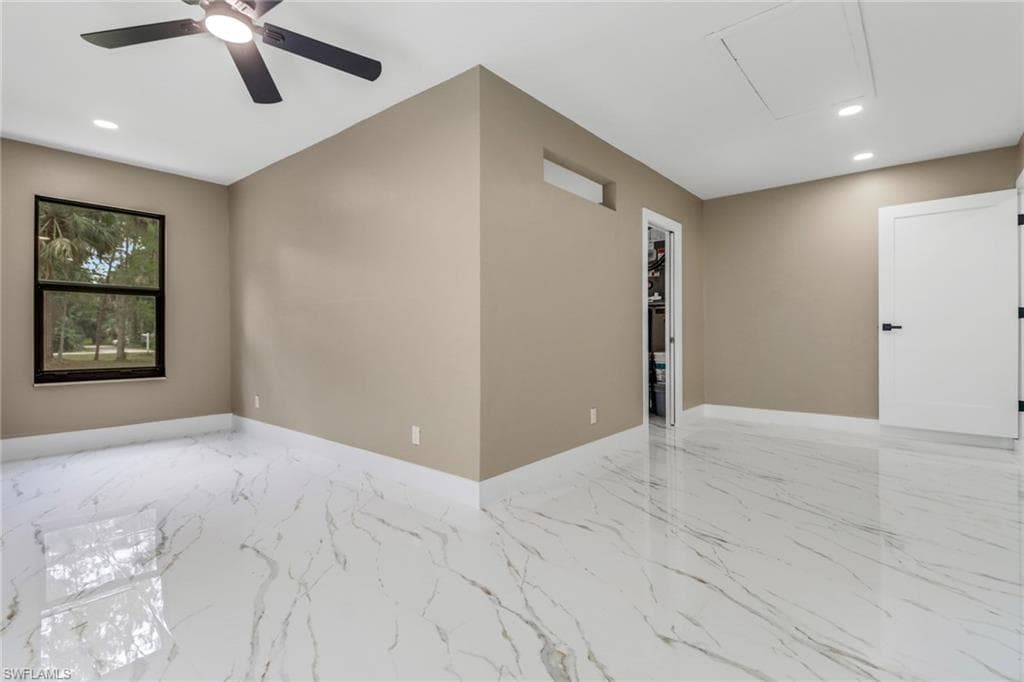 431 1st St NW, Naples, FL 34120-20