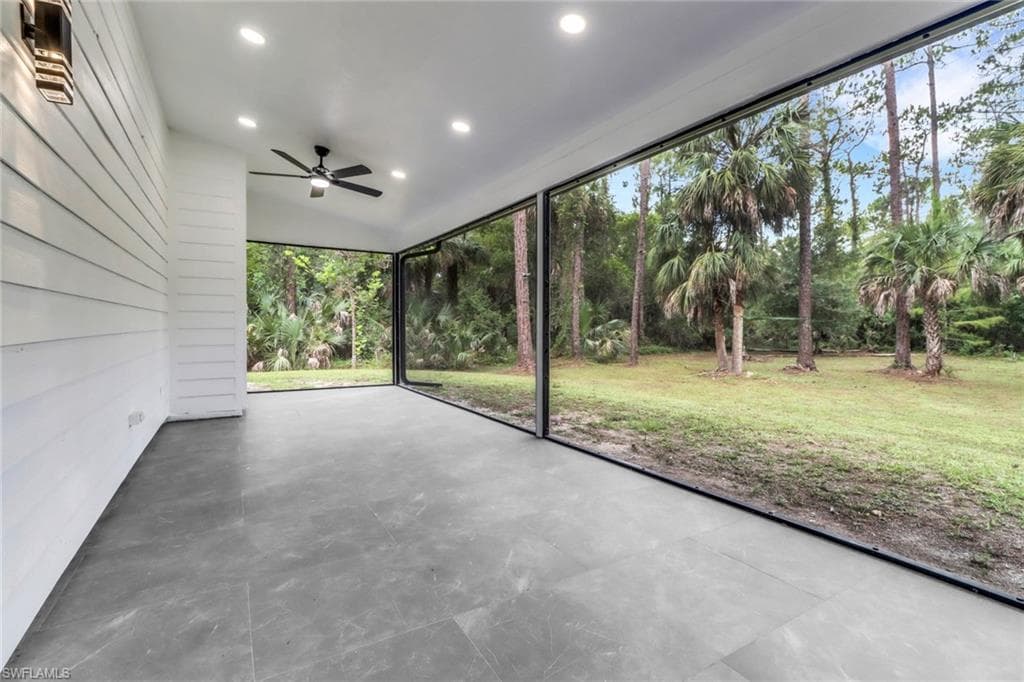 431 1st St NW, Naples, FL 34120-23