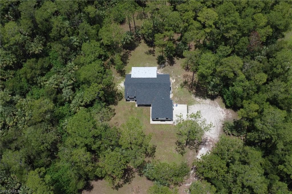 431 1st St NW, Naples, FL 34120-32