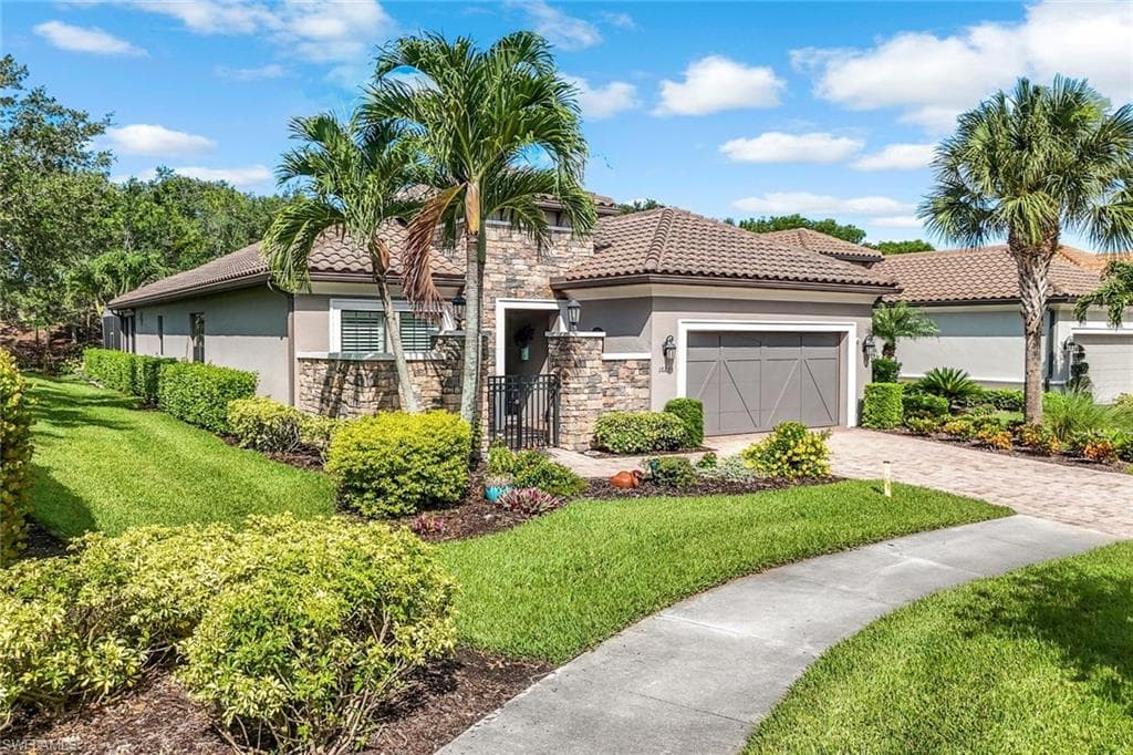 10293 Coconut Rd, Estero, FL 34135-2