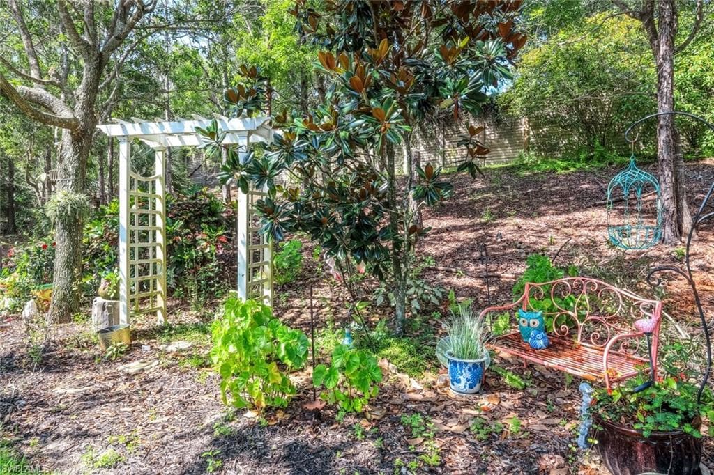 10293 Coconut Rd, Estero, FL 34135-37