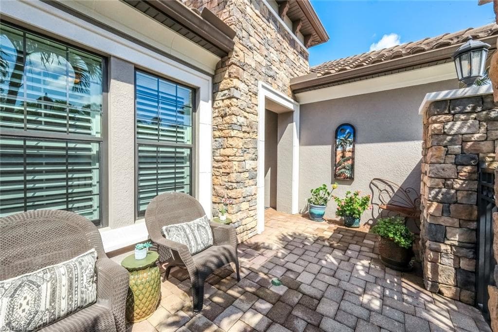 10293 Coconut Rd, Estero, FL 34135-4