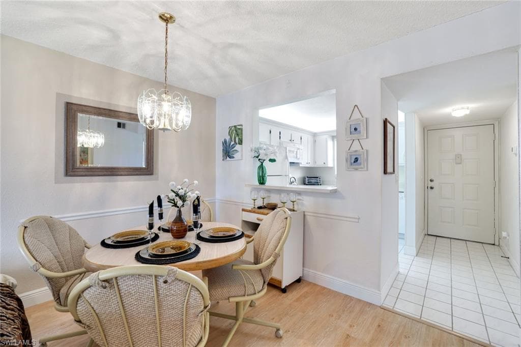 4358 27th Ct SW 205, Naples, FL 34116-9