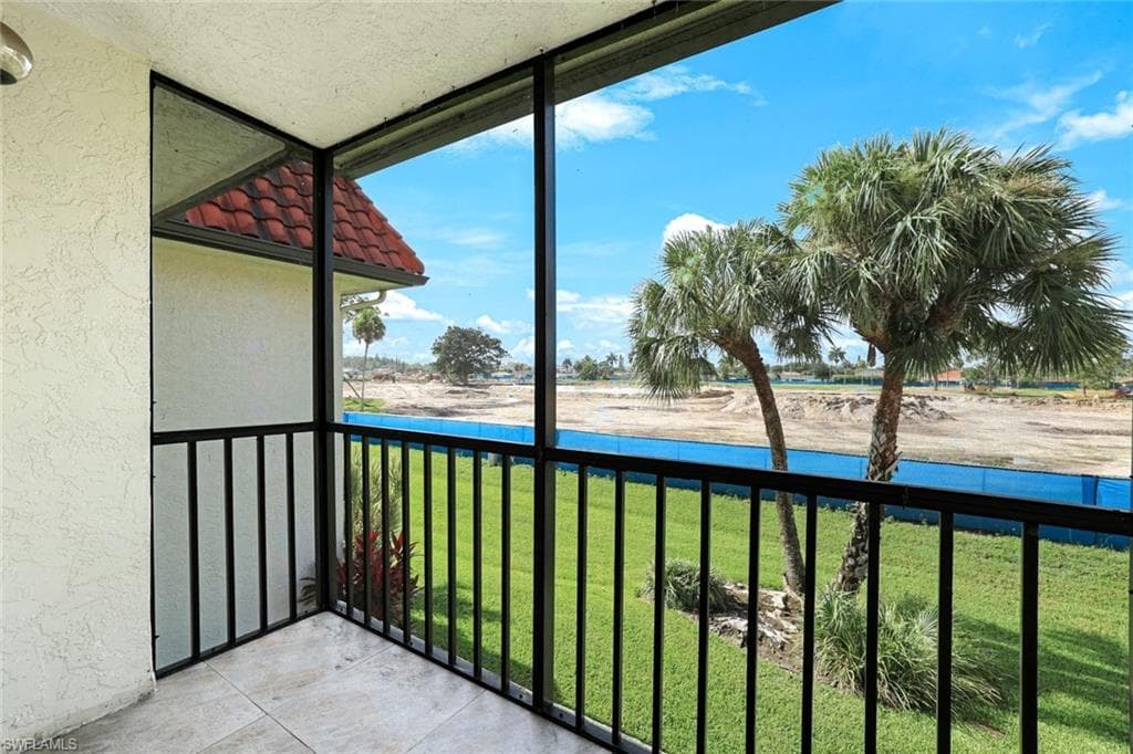 4358 27th Ct SW 205, Naples, FL 34116-17