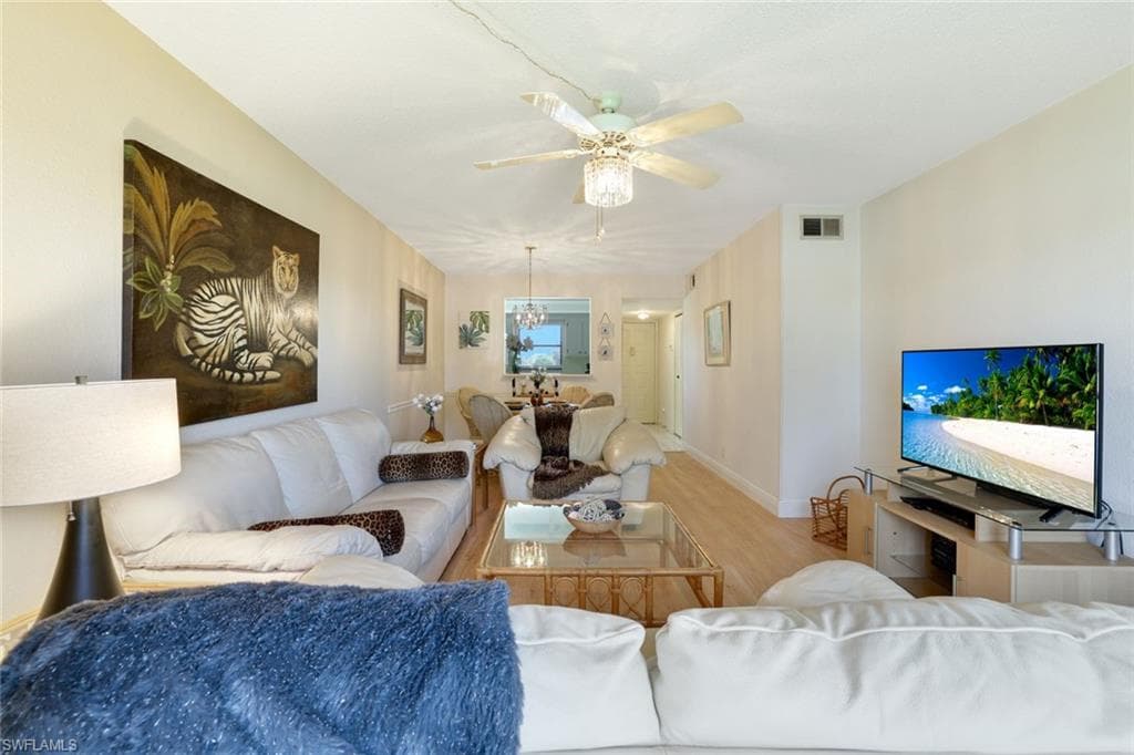 4358 27th Ct SW 205, Naples, FL 34116-4
