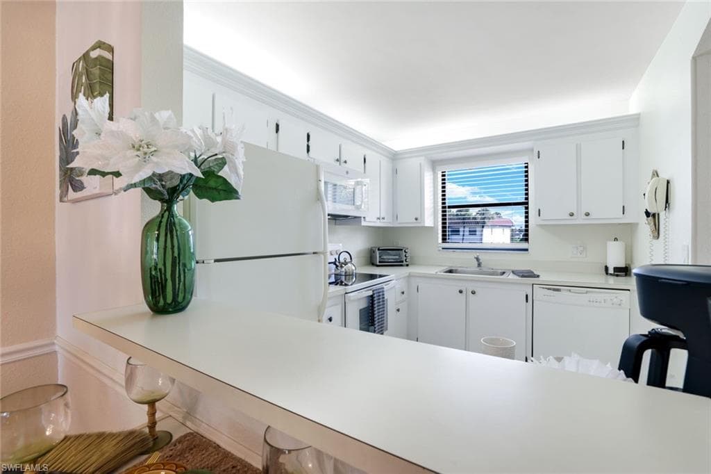 4358 27th Ct SW 205, Naples, FL 34116-7