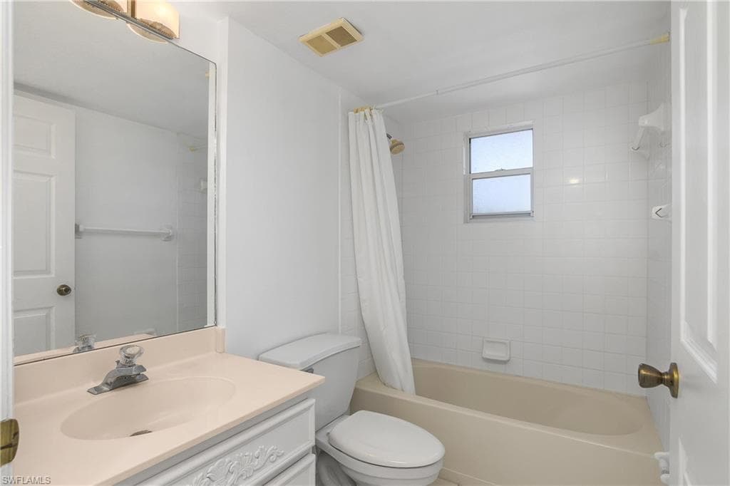 9650 Victoria Ln 201b, Naples, FL 34109-22