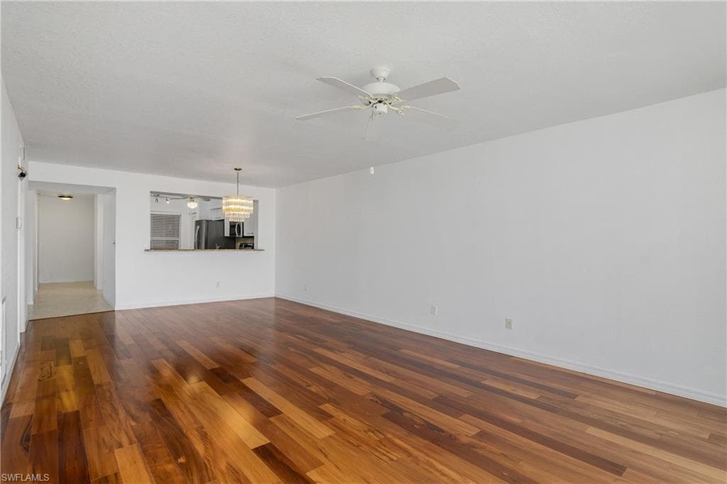 9650 Victoria Ln 201b, Naples, FL 34109-6