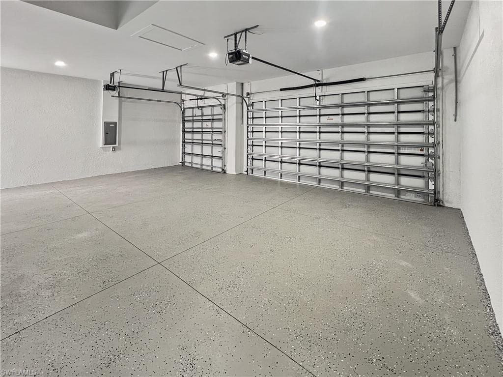 9 14th Ave, Cape Coral, FL 33991-29