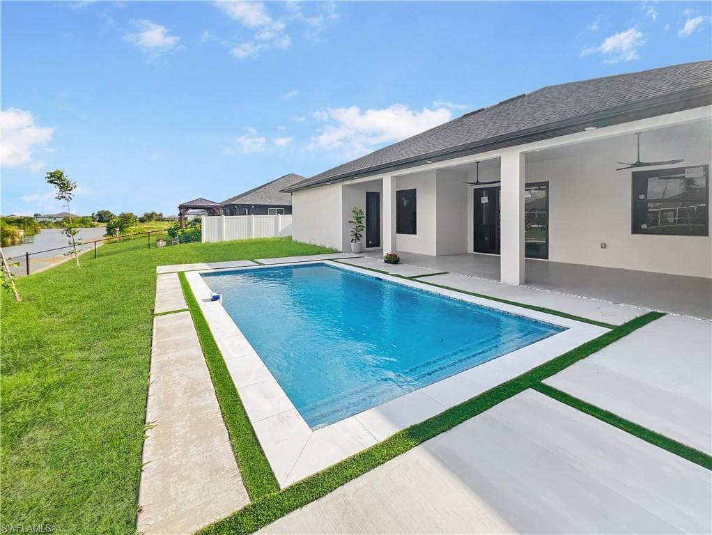 9 14th Ave, Cape Coral, FL 33991-32